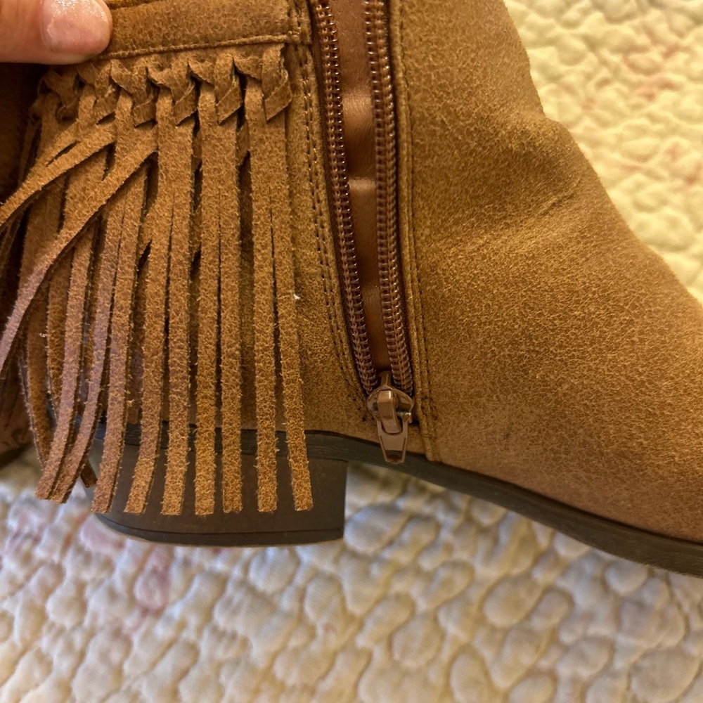 Boots, 8.5